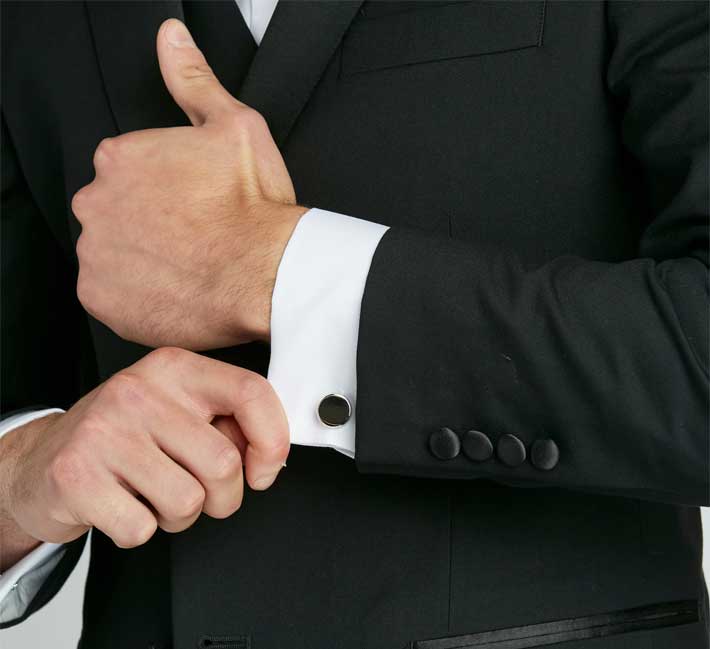 ¿Cuándo y cómo usar las mancuernillas con estilo?