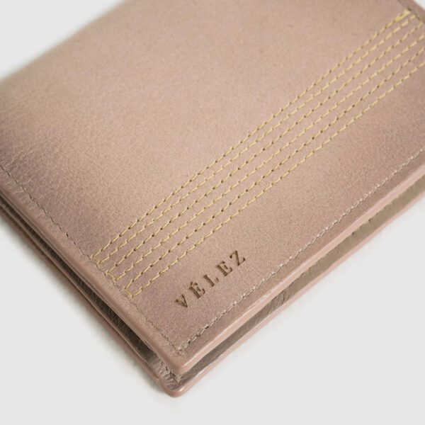 Billetera miel diseño plano marca Vélez clásico | 140225 DW - Imagen 3