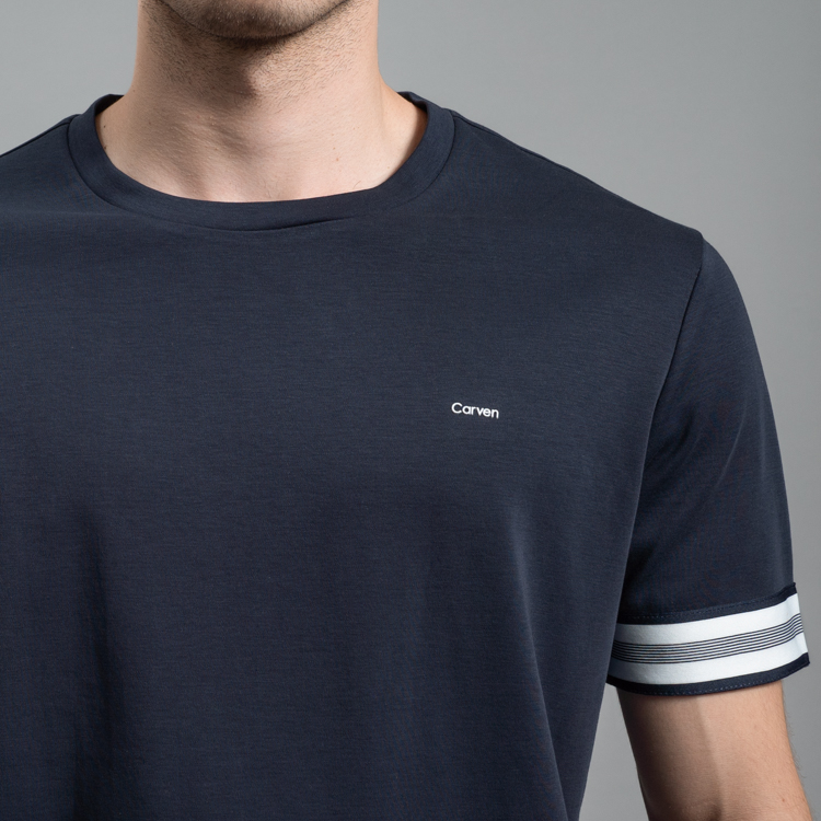playera azul marino estructura contraste en mangas marca carven slim 161495 365532 2