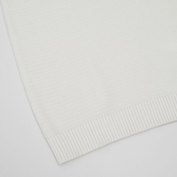 polo blanca estructura labrada marca carven slim 152386 286753 4