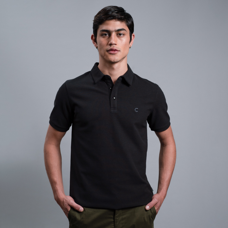 polo negro estructura plana marca carven slim 161515 349704 1