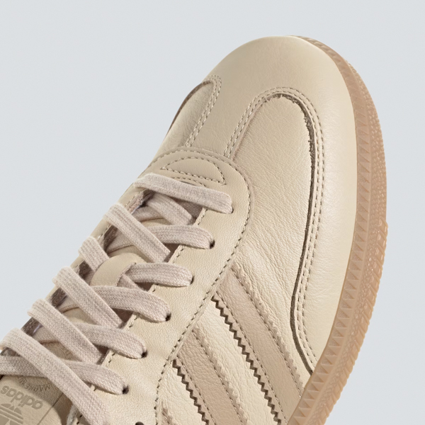 sneakers beige estilo ji3208 marca adidas cl sico 168294 BEIGE