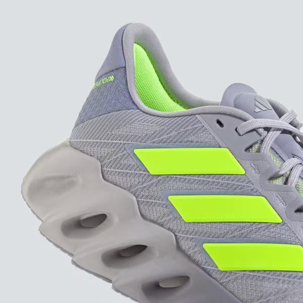sneakers gris estilo ih5729 marca adidas cl sico 168357 GRIS